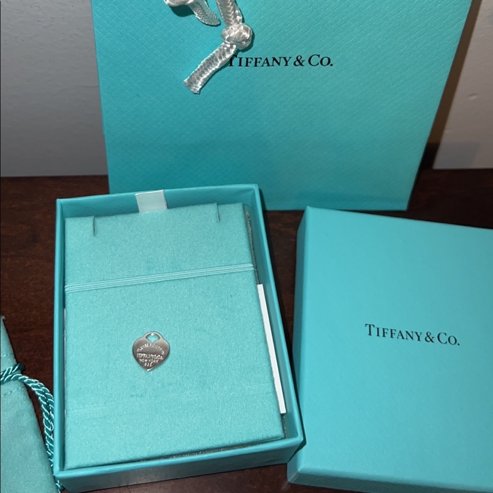 Tiffany heart tag